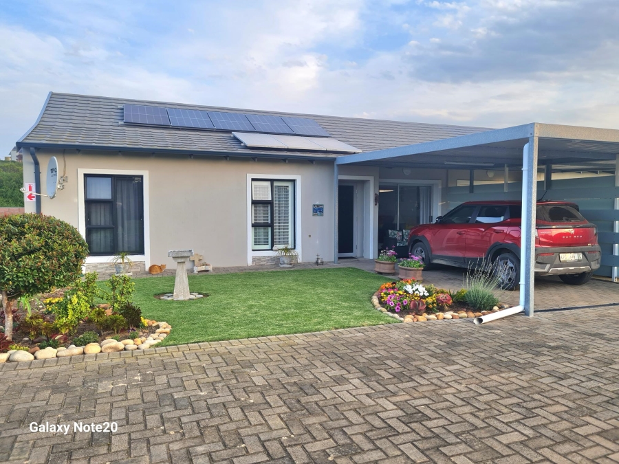 3 Bedroom Property for Sale in Paradise Beach Eastern Cape